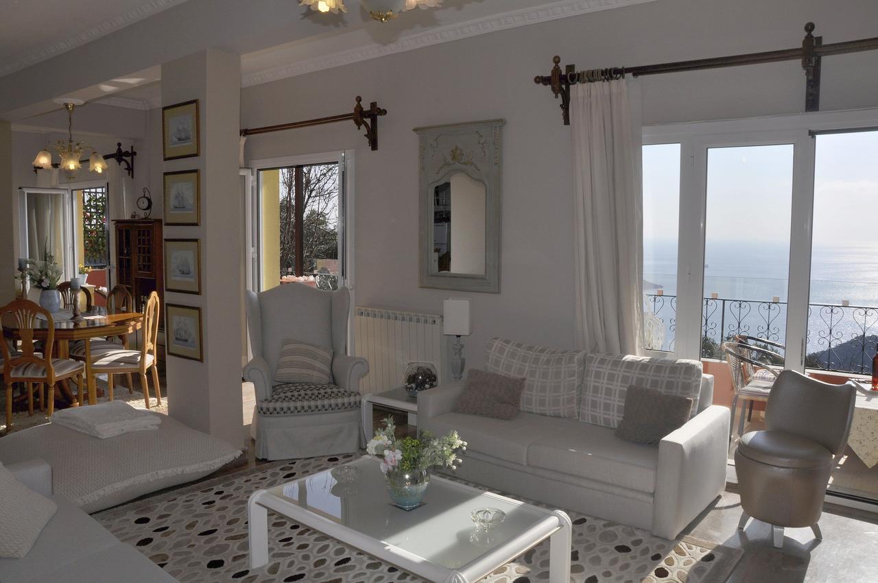 Tango Villa *